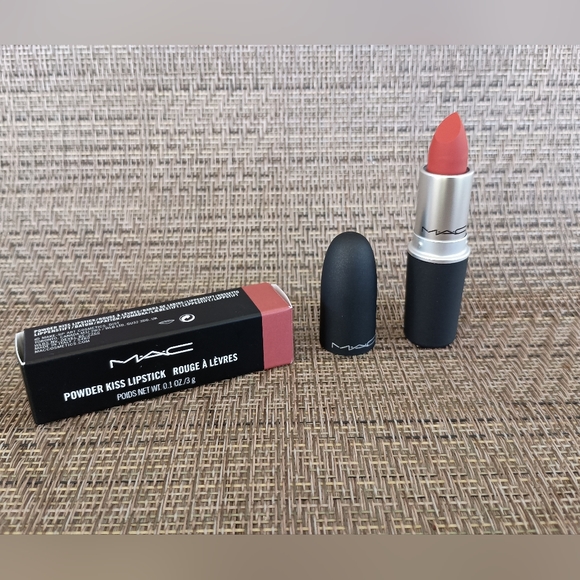 MAC Powder Kiss Lipstick. Shade: 316 devoted to chili - Picture 1 of 4